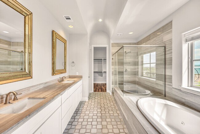 Building Photo - 9644 Knight Rd