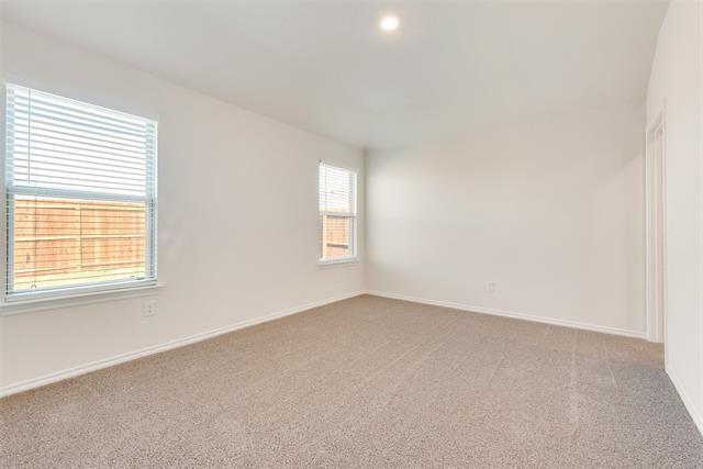 Building Photo - 3307 Watterson Wy