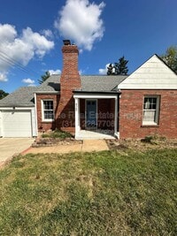 Building Photo - 425 Bismark Ave