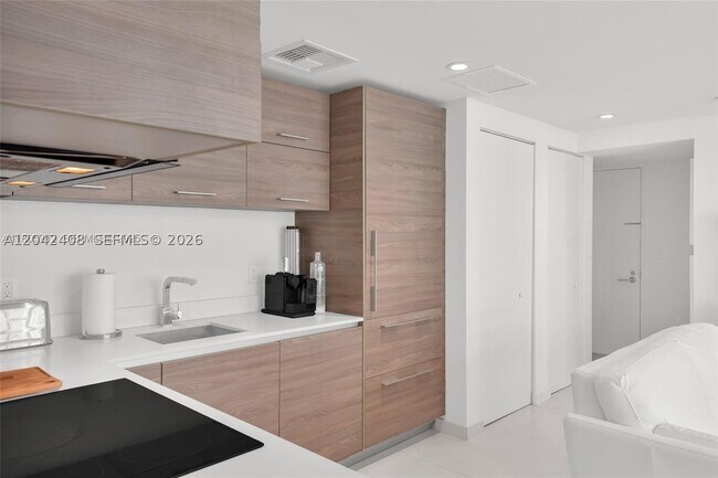 Building Photo - 1300 S Miami Ave
