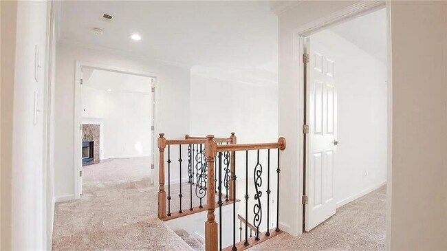 Building Photo - 5055 Mallory Ct