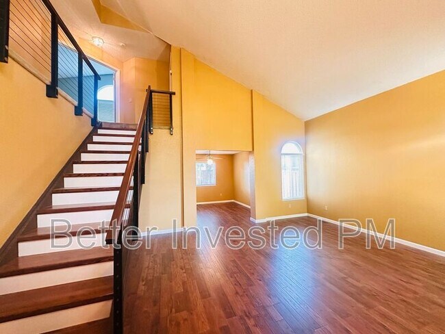 Building Photo - 674 Claudius Way