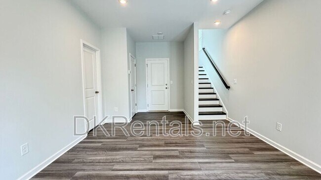 Building Photo - 1479 Creekside Cir NW