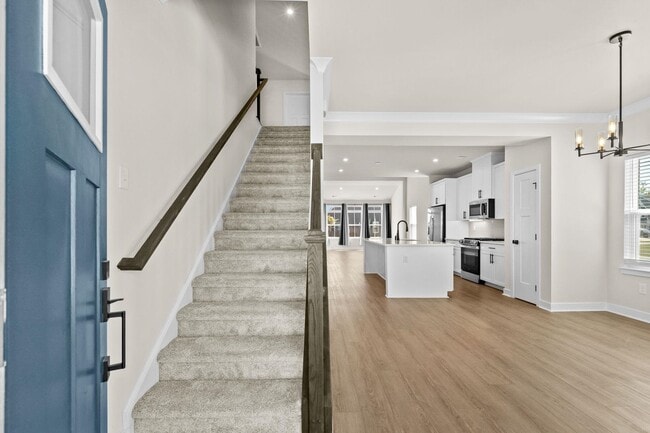 Building Photo - 2600 Elowen Ln