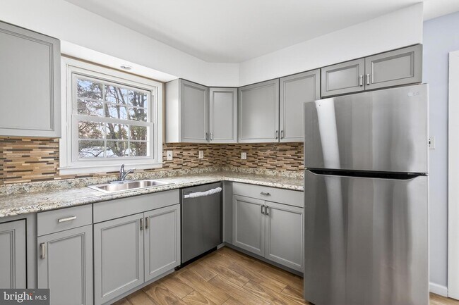 Building Photo - 202 Manahawkin Trail