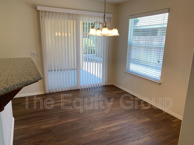 Building Photo - 2111 Bella Oaks Dr