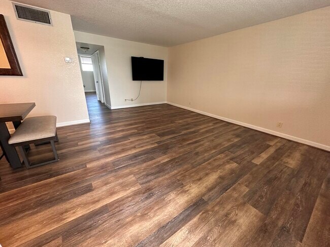 Building Photo - 104 Paradise Harbour Blvd