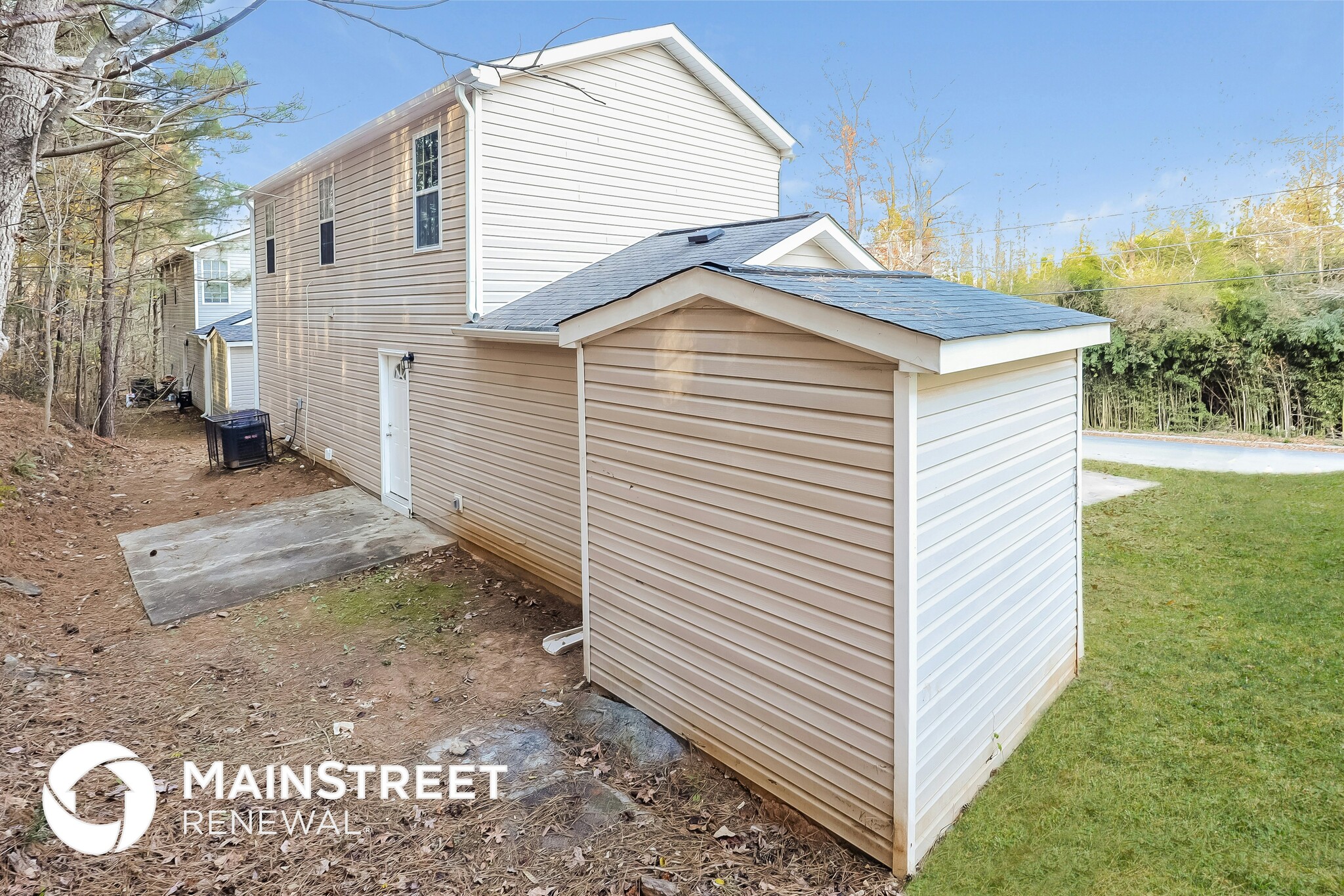 Building Photo - 6115 Forrest Ave