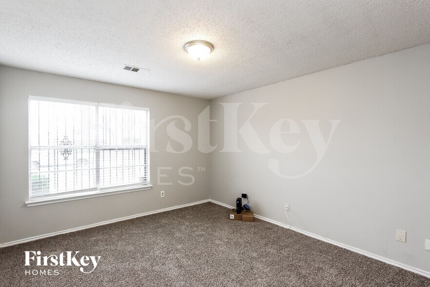 Building Photo - 10244 Budtime Ln