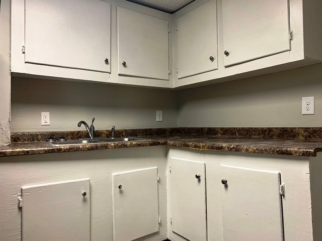 Building Photo - 820 W Washington St