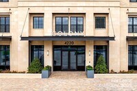 Building Photo - 4220 Colony Plz Dr