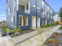 Building Photo - Vancouver Townhouses