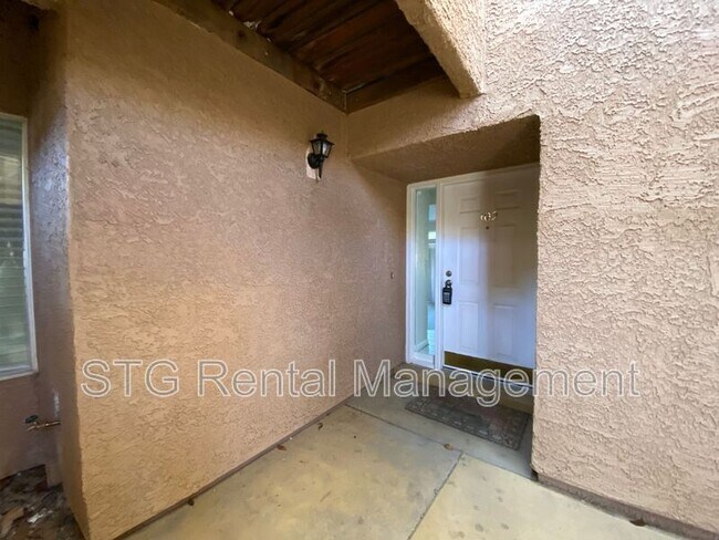 Building Photo - 2050 S 1400 E