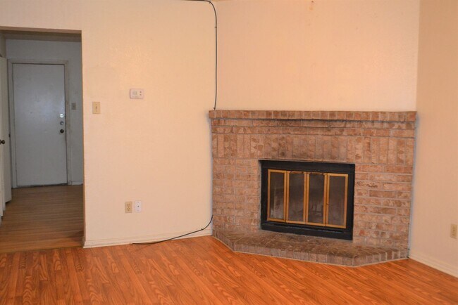 Primary Photo - 3053 Olympia Dr