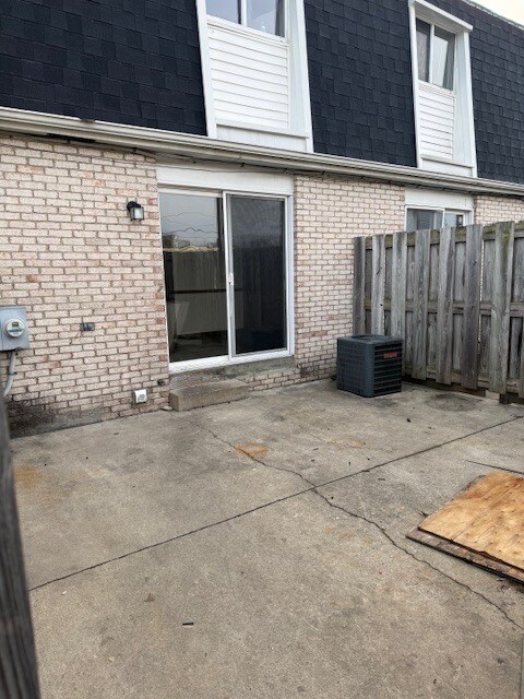 Building Photo - 3445 Beachworth Dr