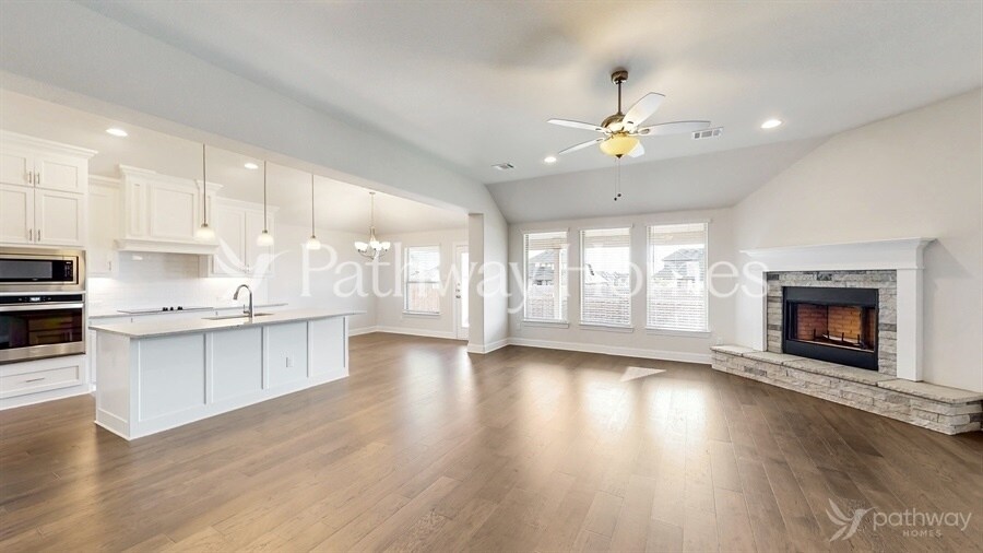 Building Photo - 217 Brazos Dr