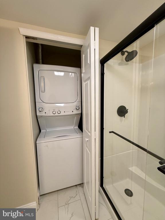 Building Photo - 31013 Bennett Pl