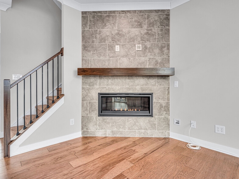 Building Photo - 8238 Bostic Dr