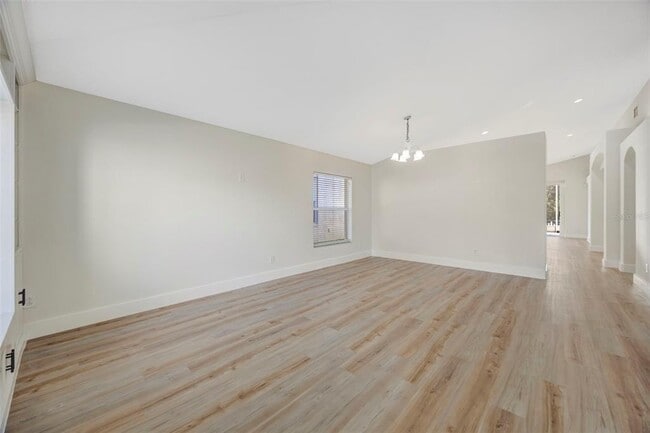 Building Photo - 19026 Fishermans Bend Dr