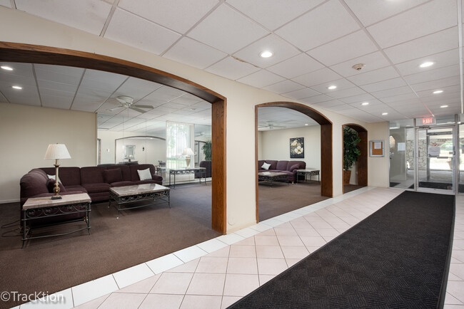 Building Photo - 1331 Finley Rd