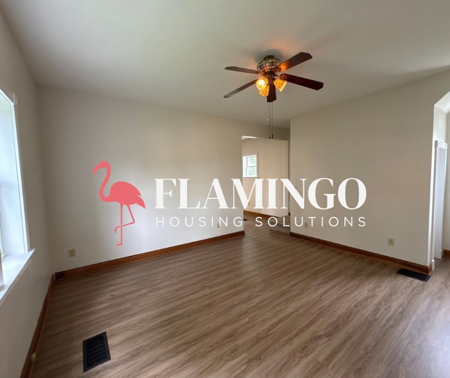 Building Photo - Large 3-Bedroom, 3-Bath Home with Plenty of Space!