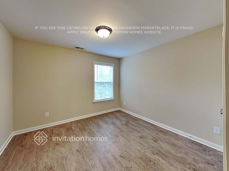 Building Photo - 4169 Kenwood Trail