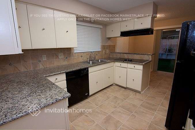 Building Photo - 18331 Cape Bahamas Ln