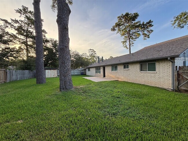 Building Photo - 12614 Campos Dr