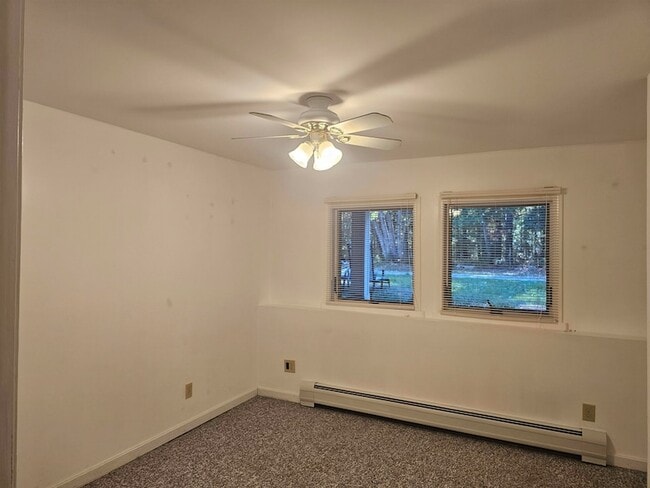 Building Photo - 30 Sterling Ln