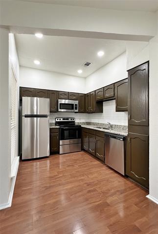 Building Photo - 3117 Sondra Dr