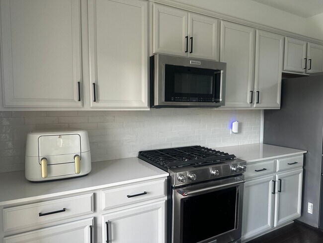 Building Photo - 3 Bed 2 Bath in Liberty Hill Tx