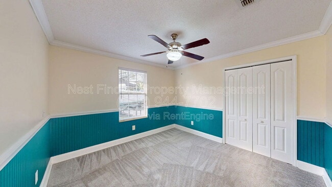 Building Photo - 12947 Tree Wy Ct N