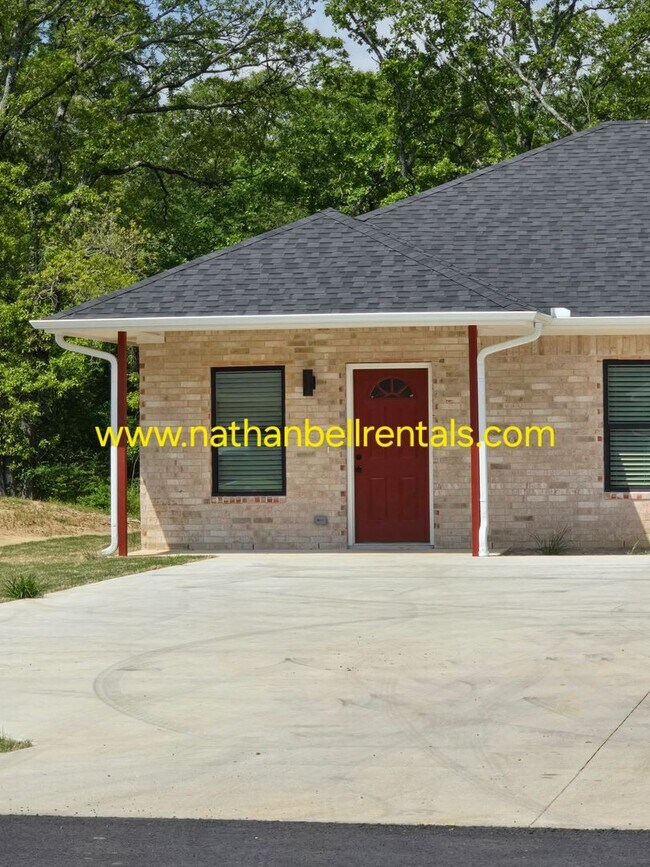 Building Photo - 269 Chisholm Trail