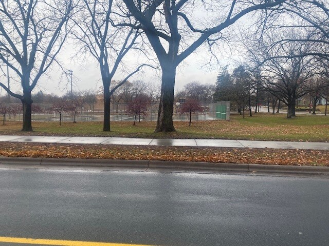 Tennis courts directly across the street - 5607 Penn Ave S