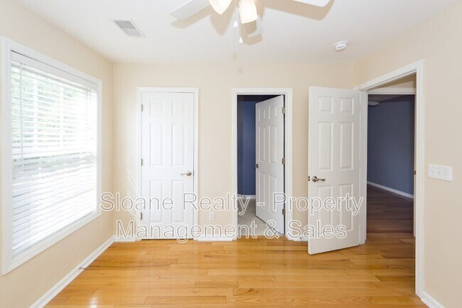 Building Photo - 112 Tanglewood Cir