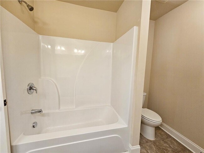 Building Photo - 2792 Misty Ivy Dr