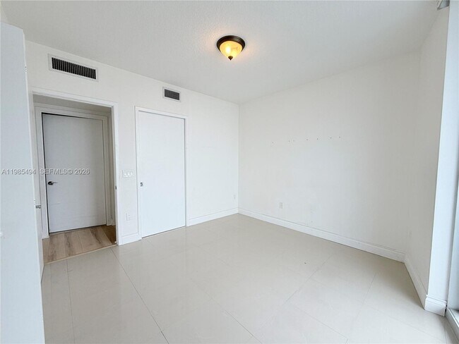 Building Photo - 185 SW 7th St