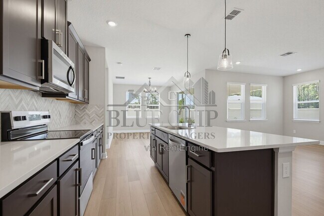 Building Photo - 1000 British Cir