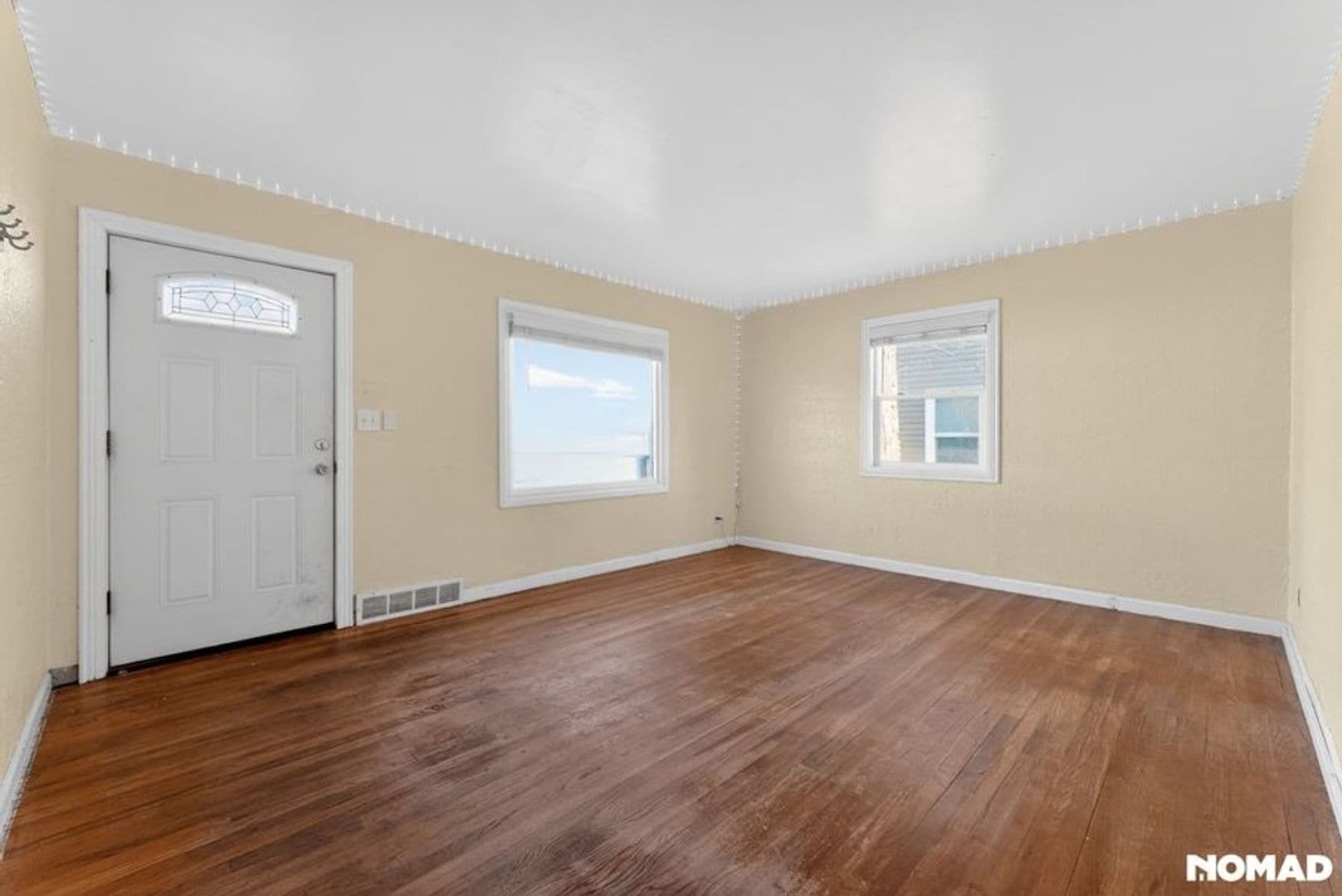 Building Photo - 137 W 18th St