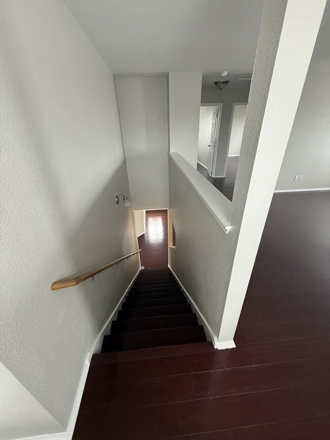 Building Photo - 502 Constellation Dr