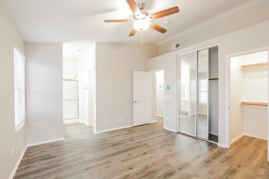 Building Photo - 16183 W Buchanan St