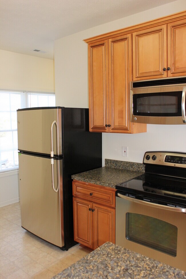 Building Photo - 1476 Taylor Grove Ln