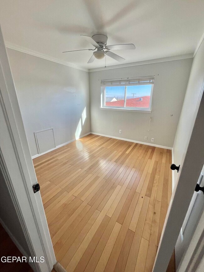 Building Photo - 3315 Capella Ave