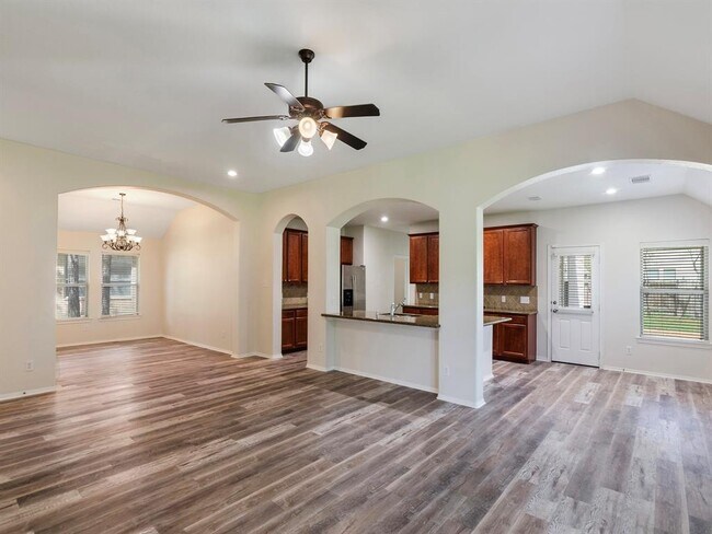 Building Photo - 47 W Lasting Spring Cir
