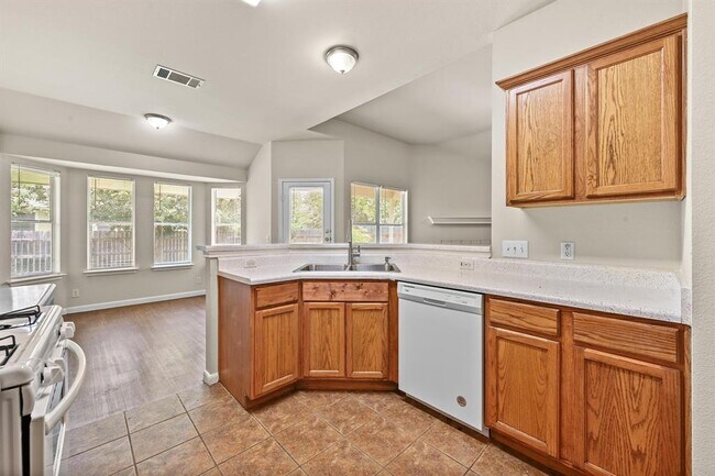 Building Photo - 14512 Hartsmith Dr