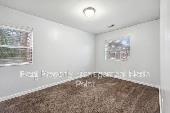 Building Photo - 1097 Westview Dr SW