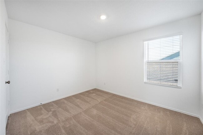 Building Photo - 1131 Largemouth Ln