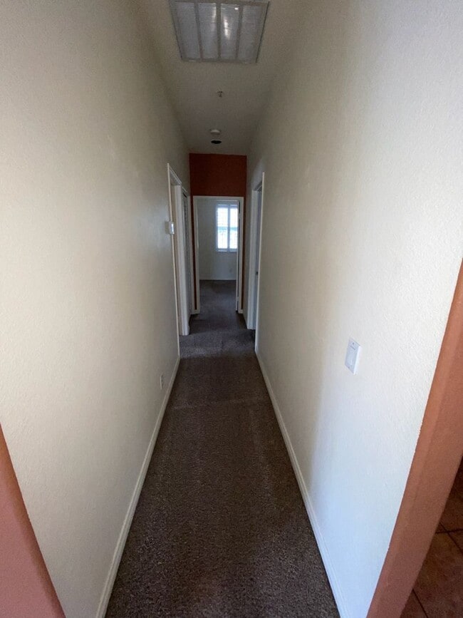 Building Photo - Beautiful 2 Bedroom 2 Bath Condo in the heart of Rancho San Diego!