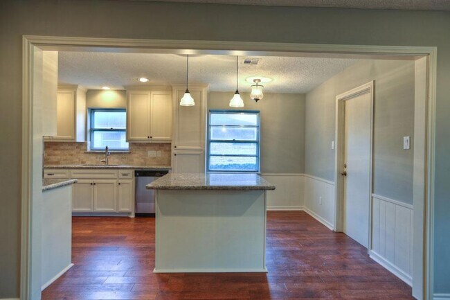 Building Photo - 1138 Cottage Oak Ln