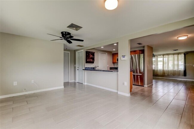 Building Photo - 7244 Amber Dr